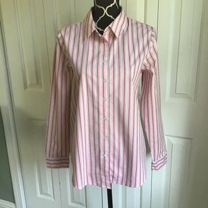Liz Lange maternity top